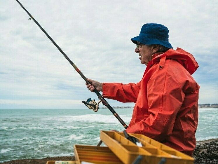 Рыбак поймал случайную пулю со стрельбищ во Владивостоке