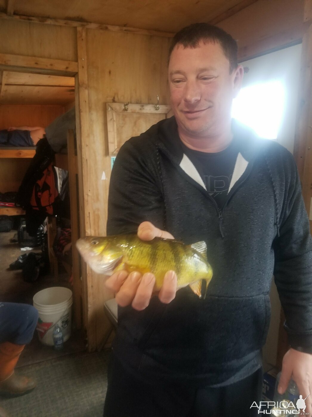 Ловля ледяной рыбы в Мичигане