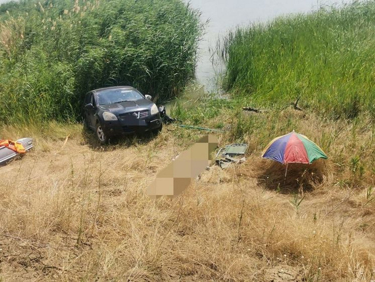 В Ставропольском крае пенсионер был раздавлен машиной на берегу реки