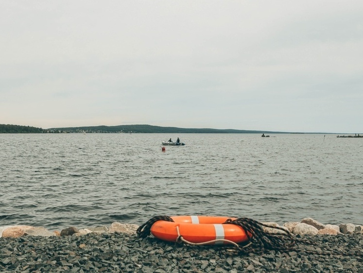 В Карелии не могут найти тело пропавшего на Онежском озере рыбака