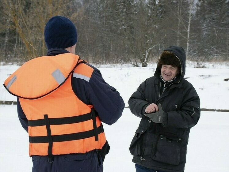 Изображение Подмосковный лед рыхлый, неоднородный и опасный