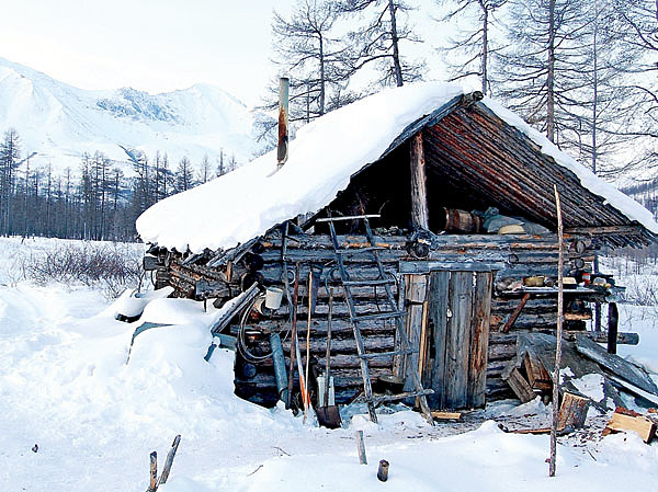 Хат хантер. Деревня людоедов в тайге. Зимовища фото история.